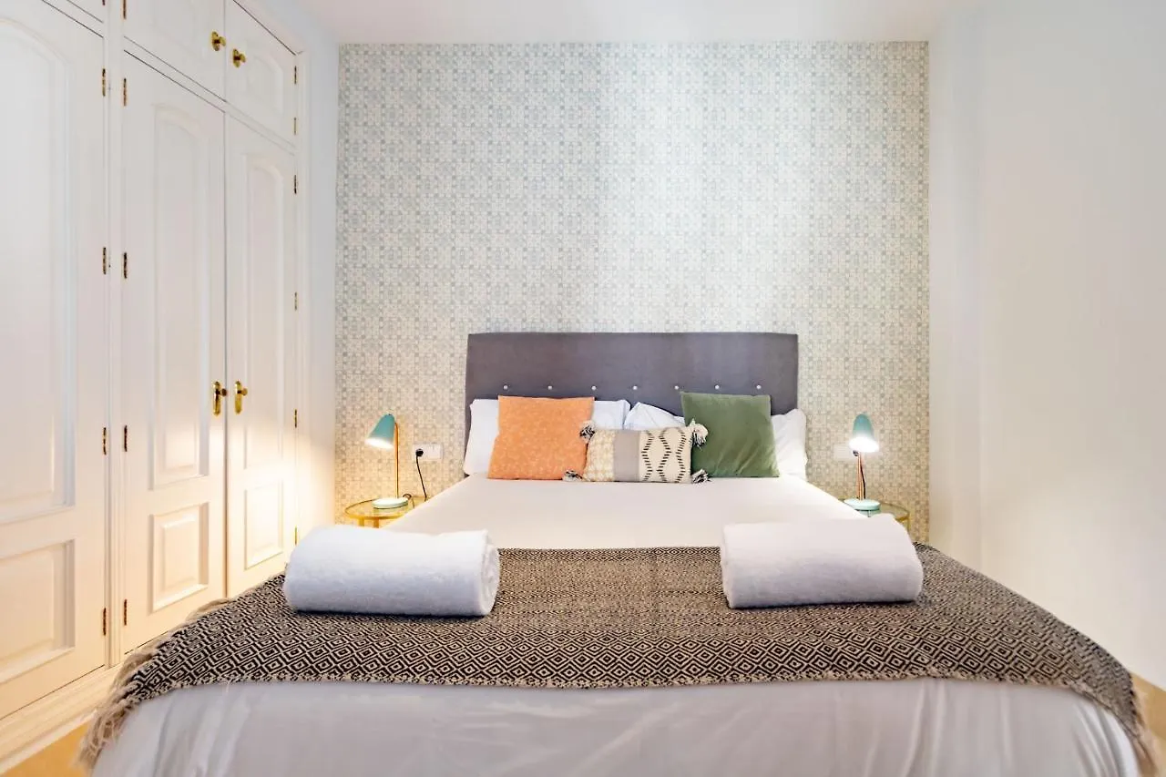Alianza Giralda Sky View By Valcambre Apartment Seville 0*,  Spain